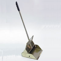 Standing Self Closing Brass Dustpan